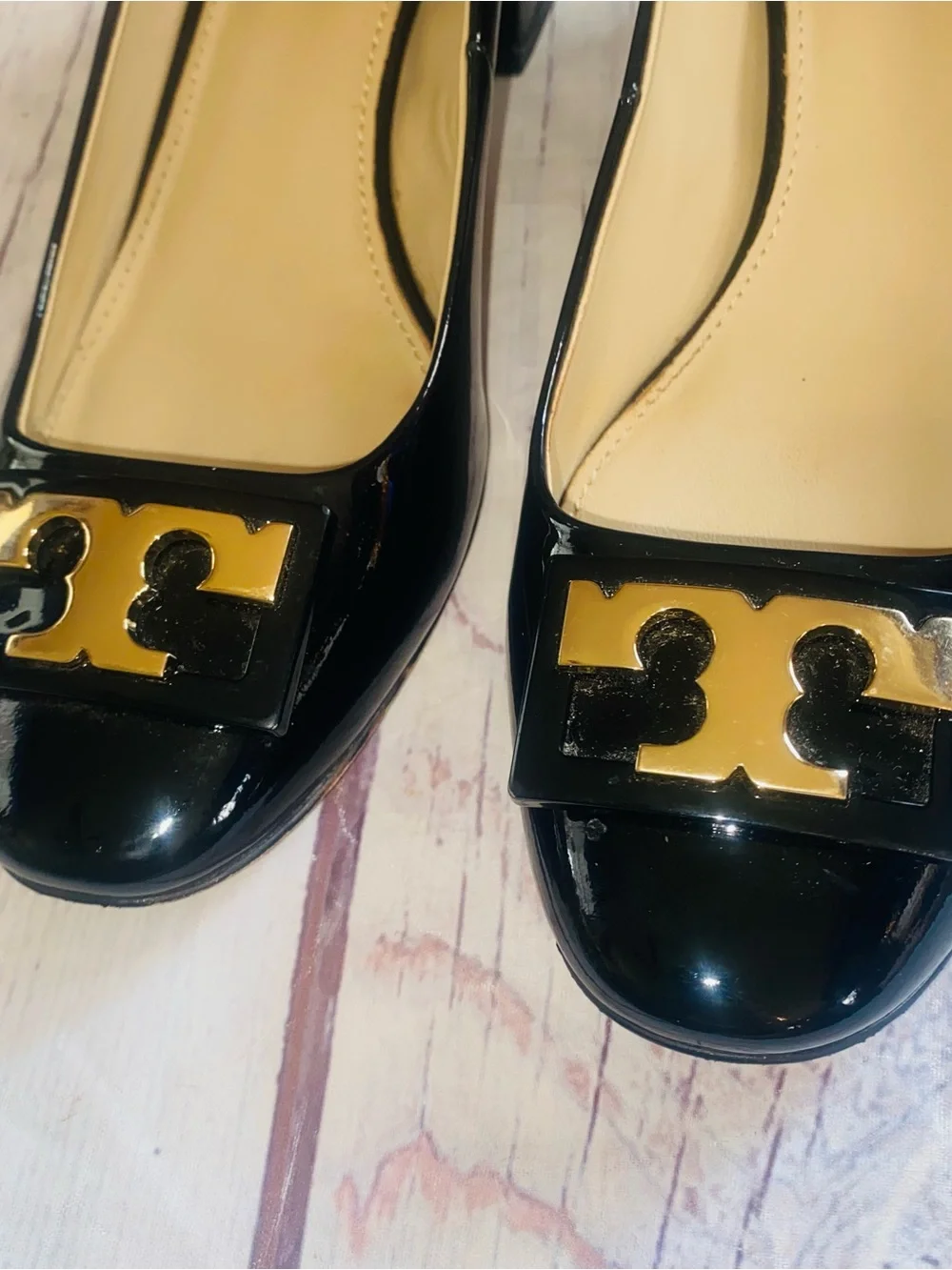 Tory Burch Black Patent Leather Gigi Pumps 7